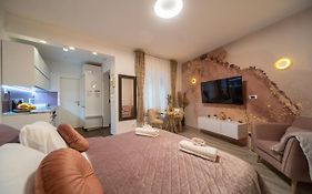 Cosy&Private,30Sec Walk To Mainsquare, Heart Of Zagreb